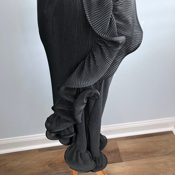 Romance Was Born Black Pleated Ruffled Midi Skirt Supernova Frills Small Medium - Picture 5 of 13